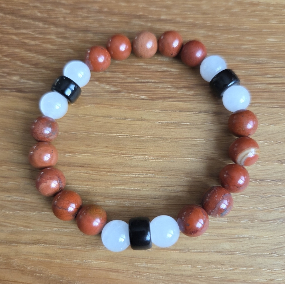 Red Jasper & White Jade Beadrd Stretch Bracelet | Handmade - Picture 2 of 12